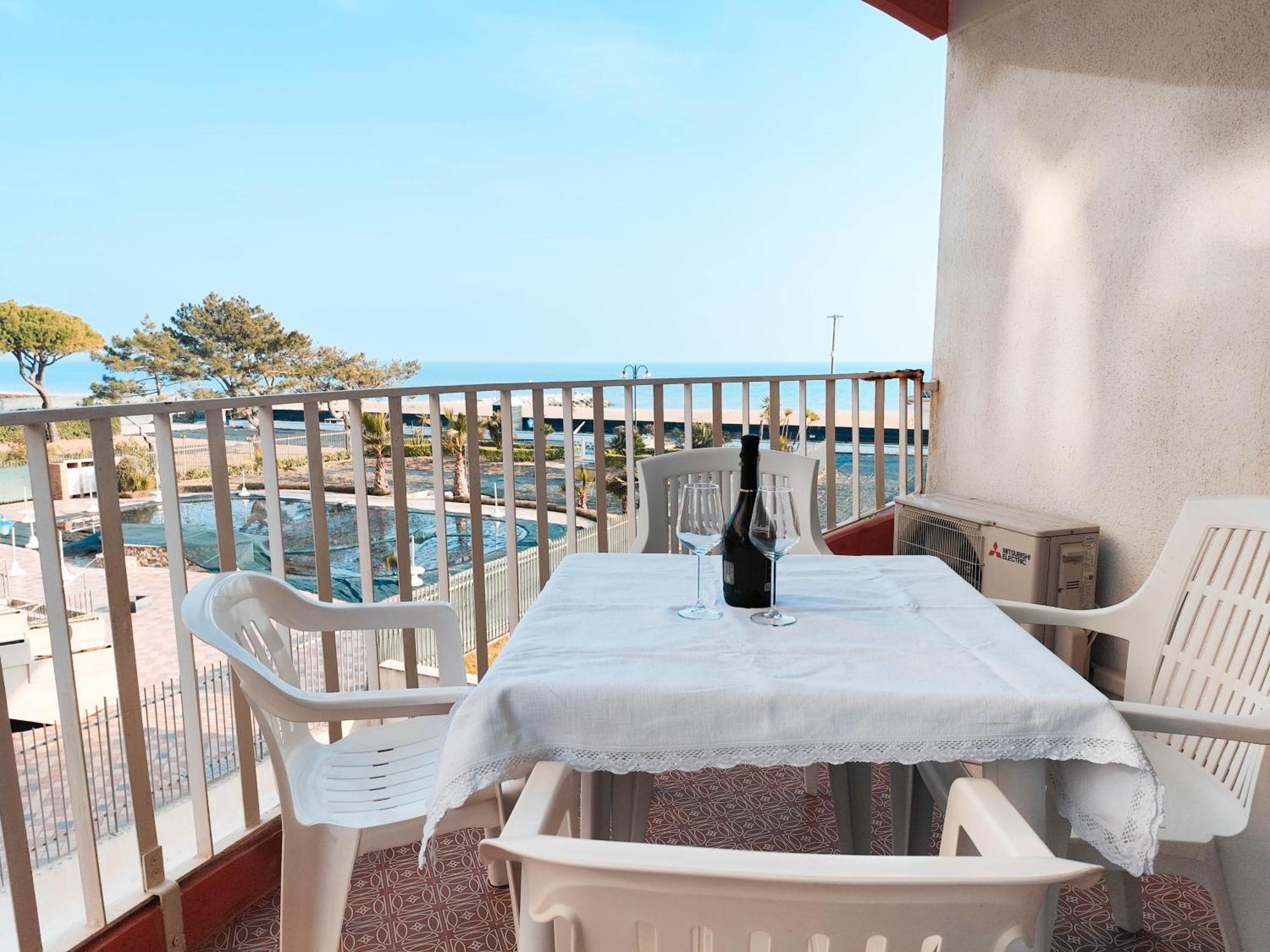 Apollo Fronte Mare Daire Lido di Jesolo Dış mekan fotoğraf